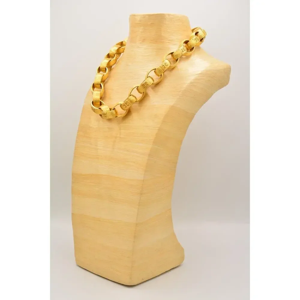 Givenchy stunning necklace